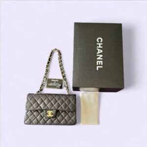 Chanel Black Quilted Shoulder Bag with Gold Chain